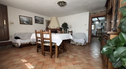 Lodge 6 rooms of 110 m² in Sinalunga (53048)