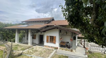 House 6 rooms of 119 m² in Ovada (15076)