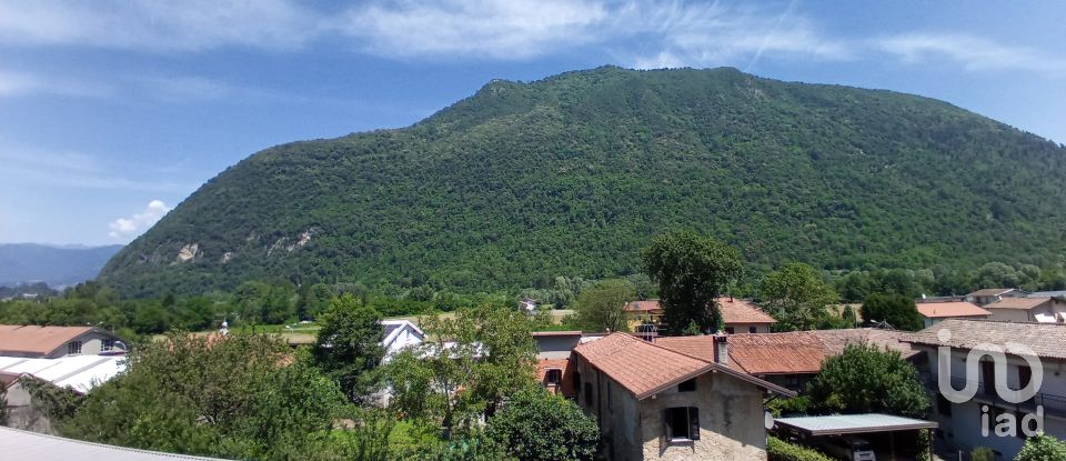 Appartamento 5 locali di 120 m² a Laveno-Mombello (21014)