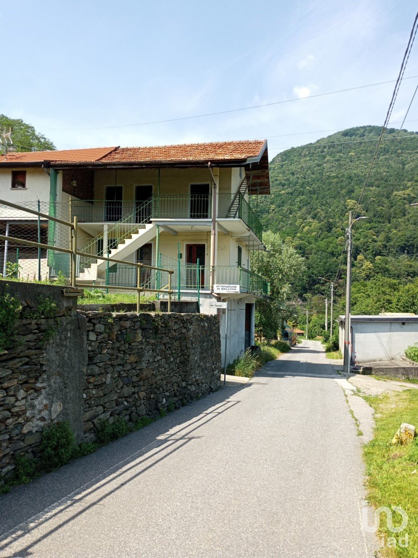 Casa 4 locali di 85 m² in San Bernardino Verbano (28804)