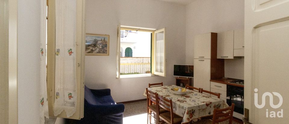 Casa 7 locali di 186 m² in Tortoreto (64018)