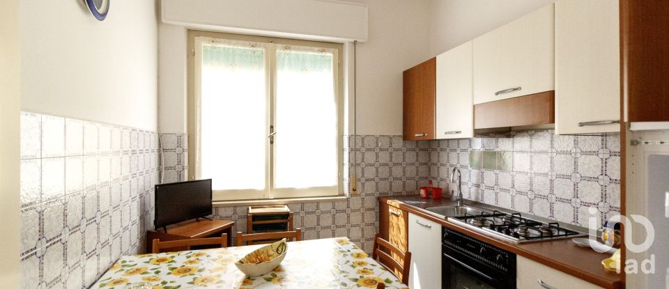 Lodge 7 rooms of 186 m² in Tortoreto (64018)