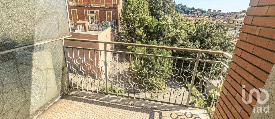 Appartamento 7 locali di 115 m² a Genova (16131)