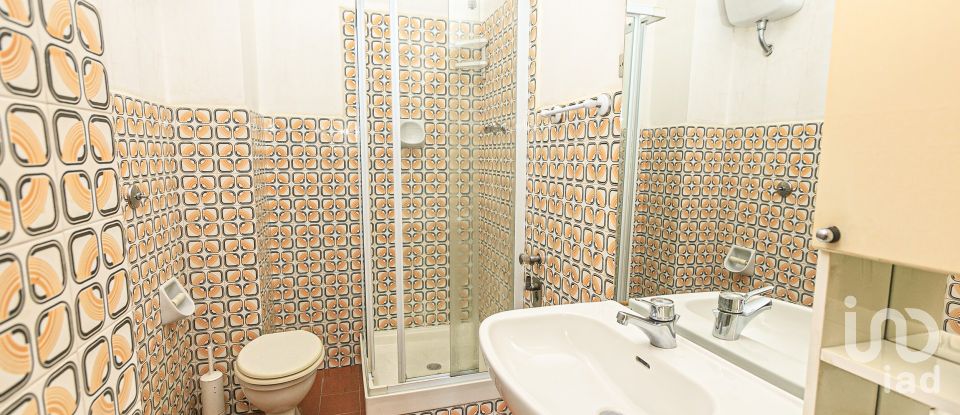 Apartment 7 rooms of 115 m² in Genova (16131)