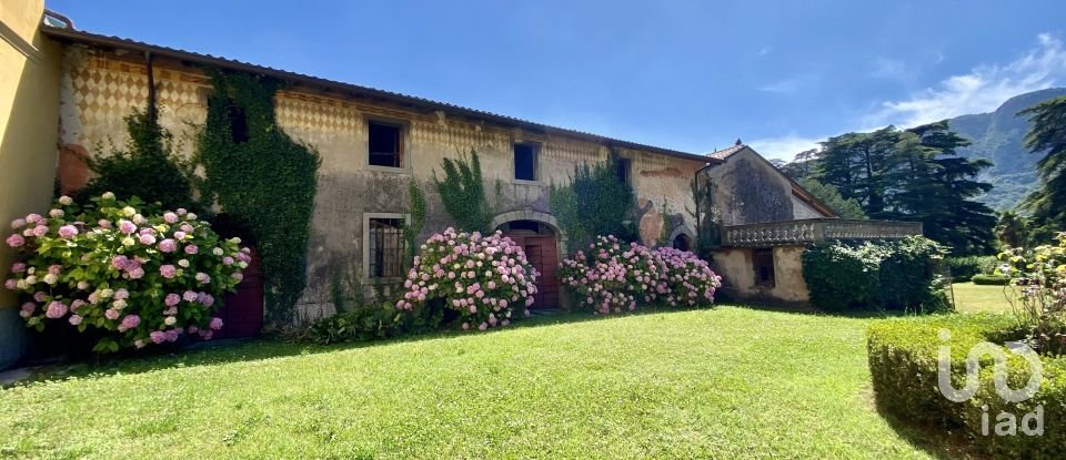 Block of flats in Dolcè (37020) of 2,000 m²