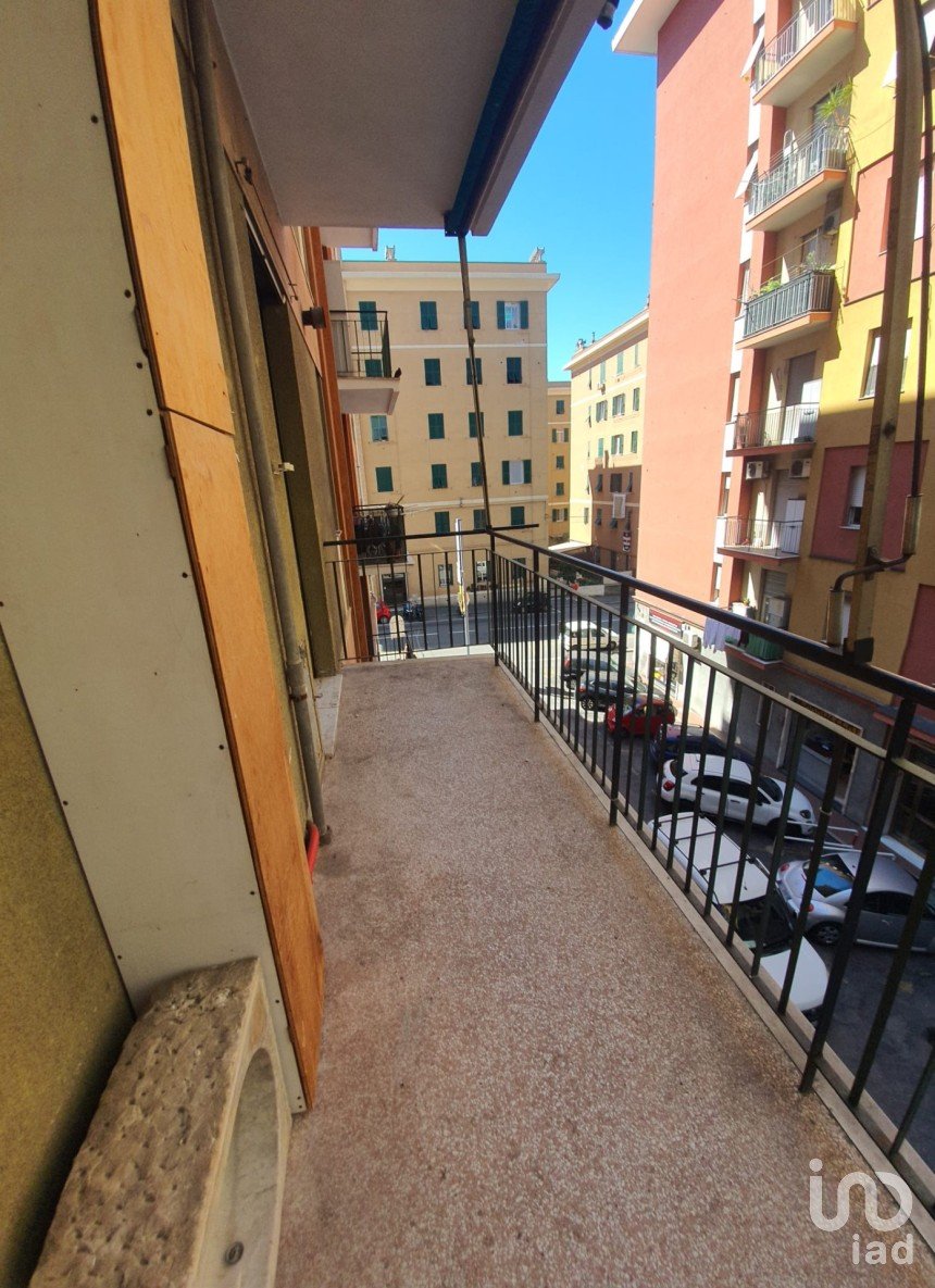 Appartamento 5 locali di 65 m² a Genova (16127)