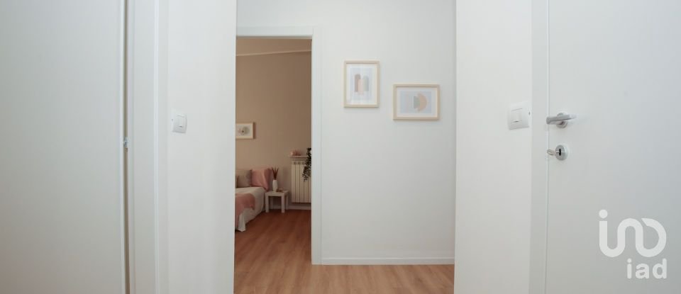 Four-room apartment of 80 m² in Genova (16134)