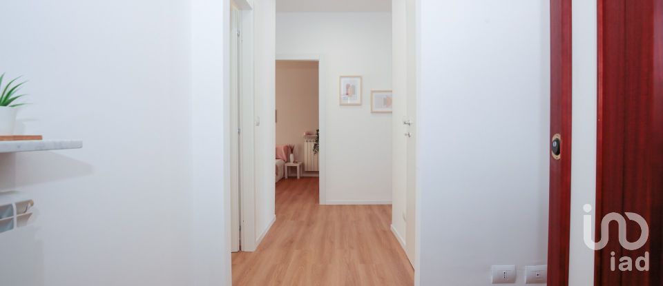 Four-room apartment of 80 m² in Genova (16134)