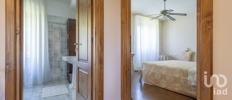 Villa 10 locali di 500 m² in Porto Sant'Elpidio (63821)