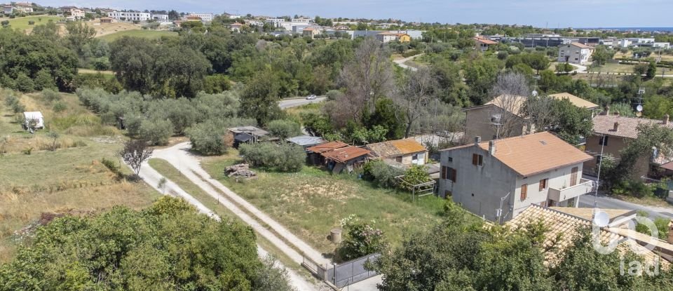 Land of 640 m² in Sant'Elpidio a Mare (63811)