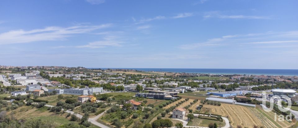 Land of 640 m² in Sant'Elpidio a Mare (63811)