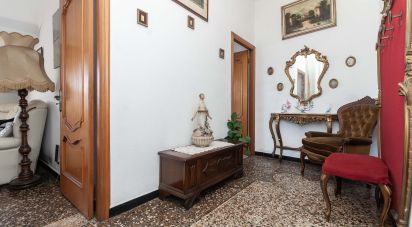 Appartamento 6 locali di 102 m² a Genova (16126)