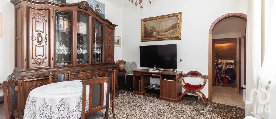 Appartamento 6 locali di 102 m² a Genova (16126)