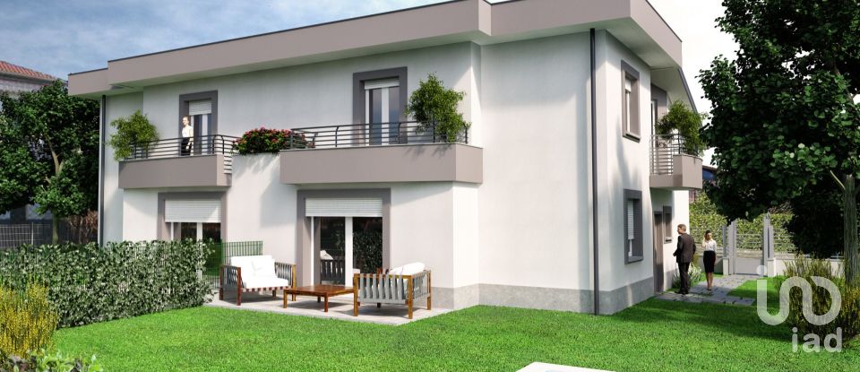 Land of 980 m² in Appiano Gentile (22070)