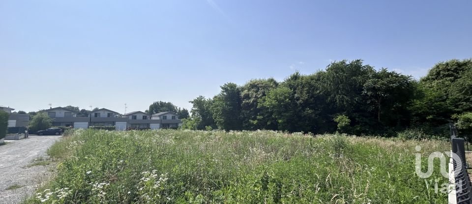 Land of 980 m² in Appiano Gentile (22070)