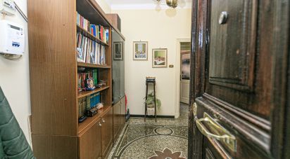 Four-room apartment of 110 m² in Genova (16149)