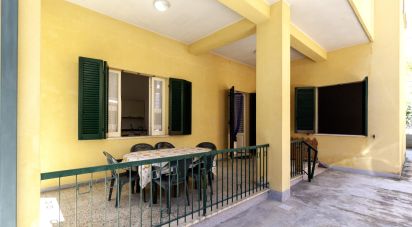 Lodge 7 rooms of 186 m² in Tortoreto (64018)