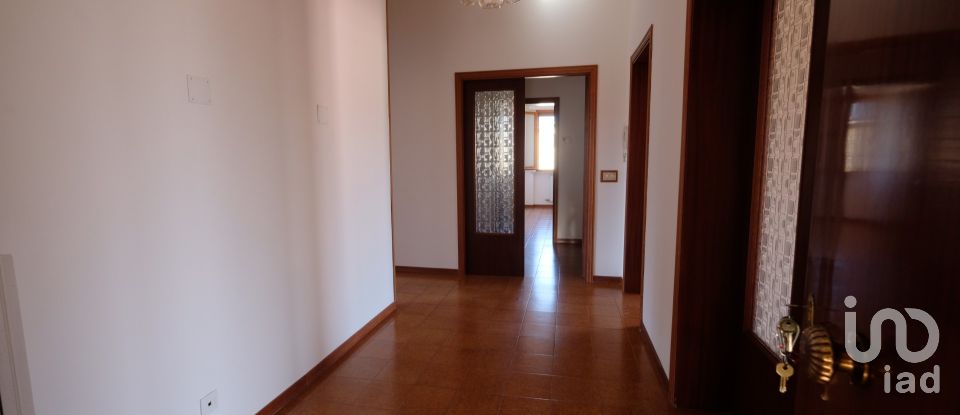 Appartamento 9 locali di 240 m² a Castelbellino (60030)