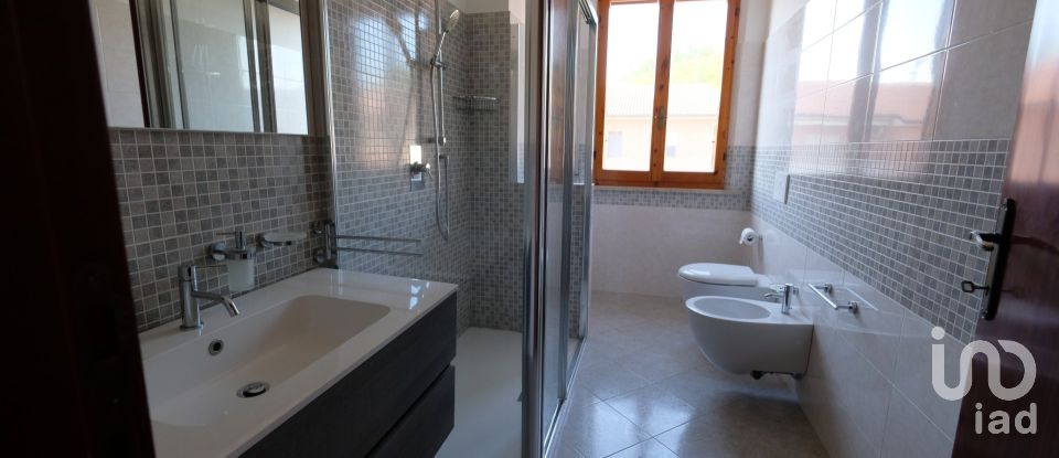 Appartamento 9 locali di 240 m² a Castelbellino (60030)