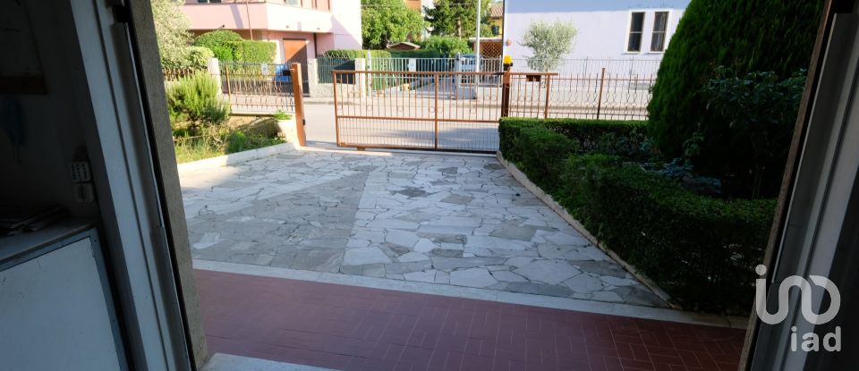 Appartamento 9 locali di 240 m² a Castelbellino (60030)