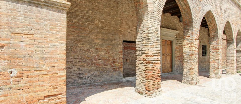 Appartamento 5 locali di 208 m² a Sant'Angelo in Vado (61048)