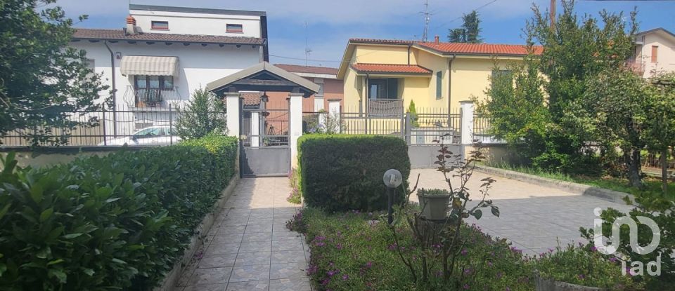 Casa indipendente 3 locali di 162 m² in Morano sul Po (15025)