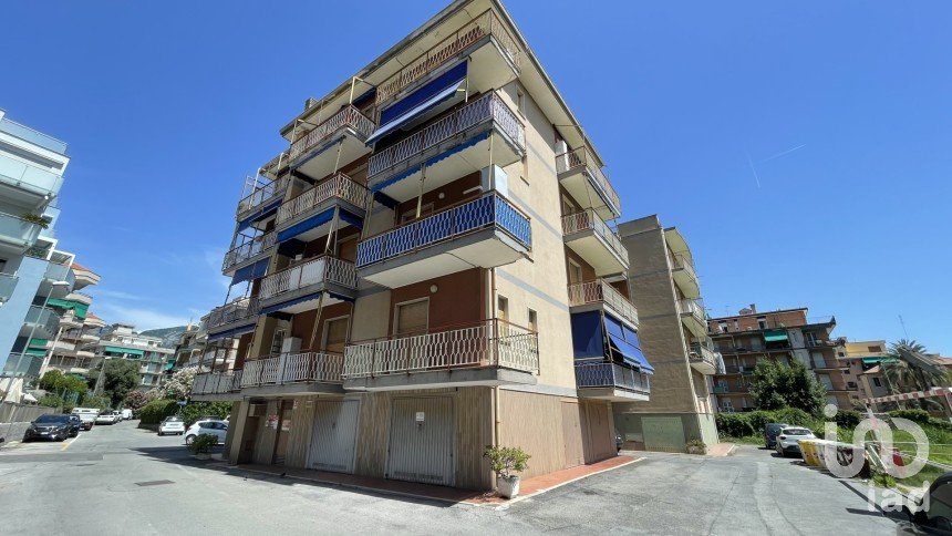 Monolocale di 25 m² a Borghetto Santo Spirito (17052)