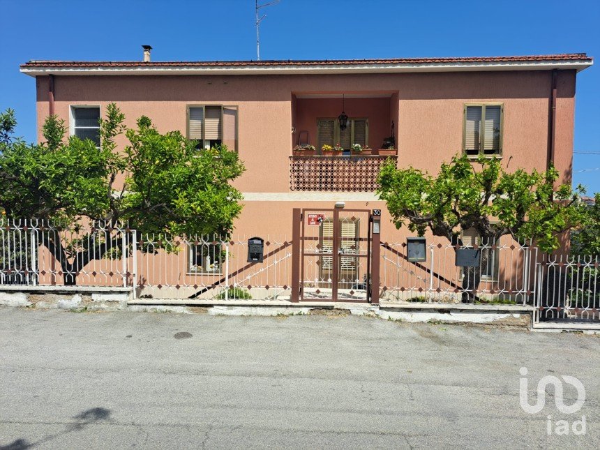 Costruzione 7 locali di 130 m² a Pescara (65125)