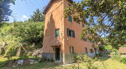 Abitazione 10 locali di 350 m² in Ceranesi (16014)