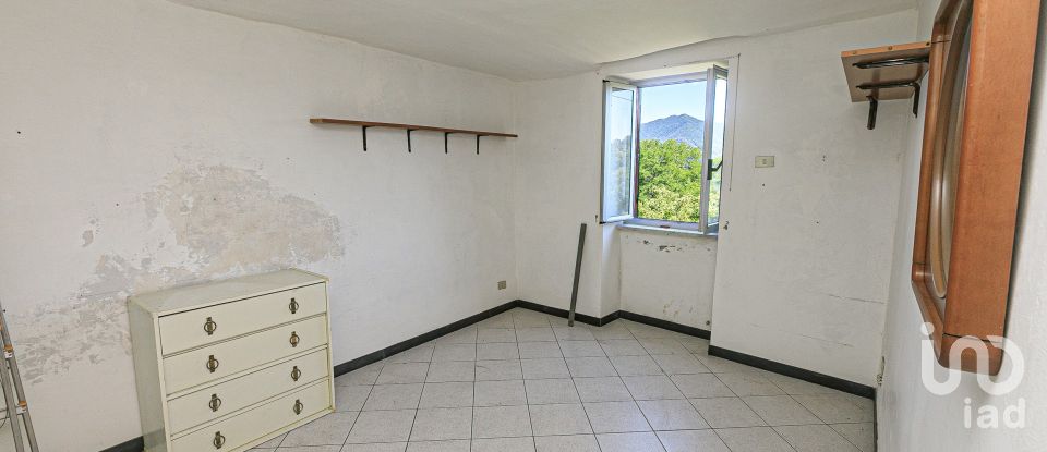 Mansion 10 rooms of 350 m² in Ceranesi (16014)