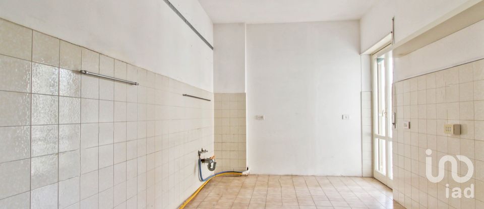 Quadrilocale di 145 m² a Roma (00156)