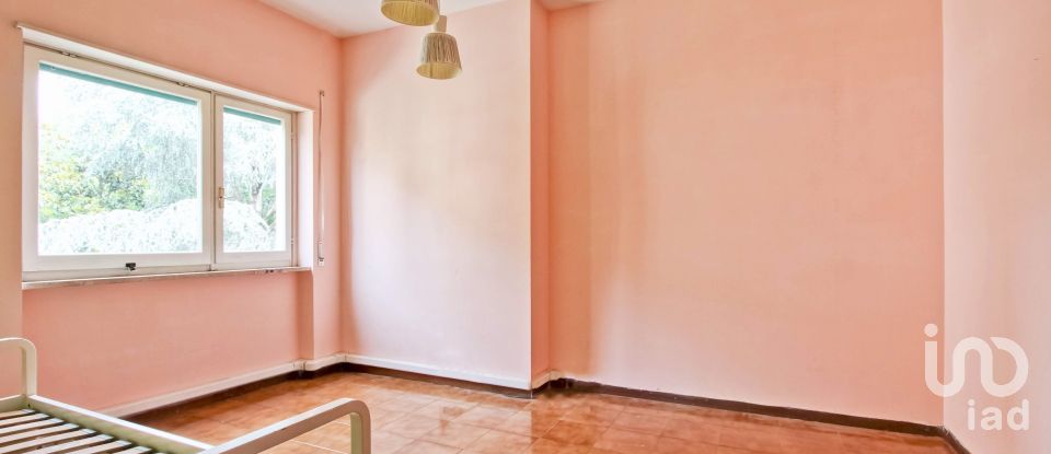 Four-room apartment of 145 m² in Roma (00156)