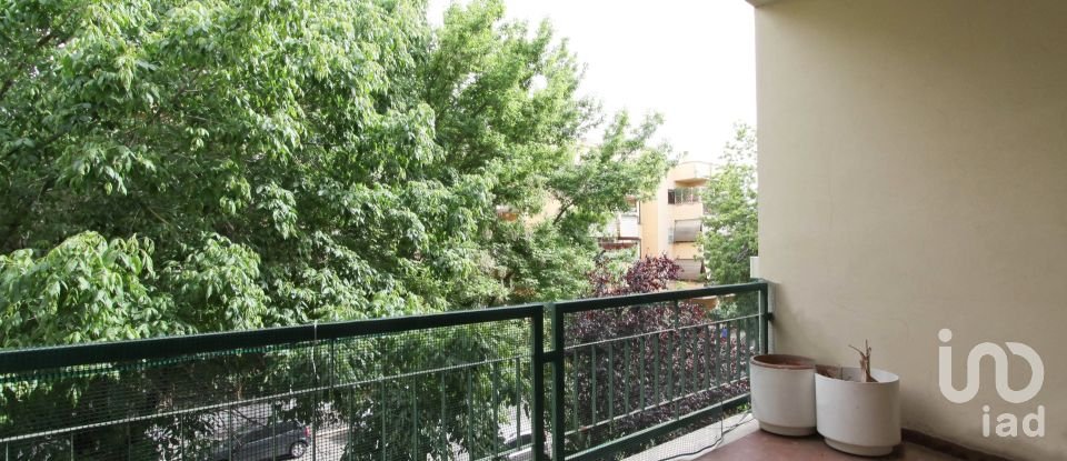 Four-room apartment of 145 m² in Roma (00156)