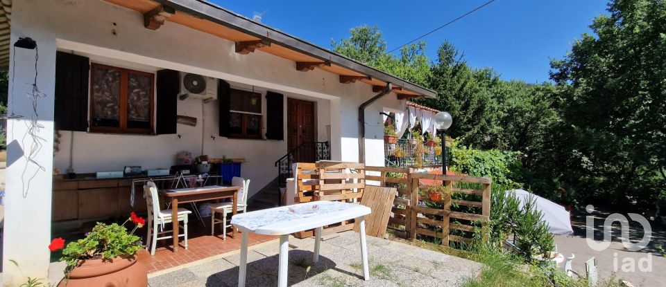 Casa indipendente 10 locali di 180 m² in Arezzo (52100)