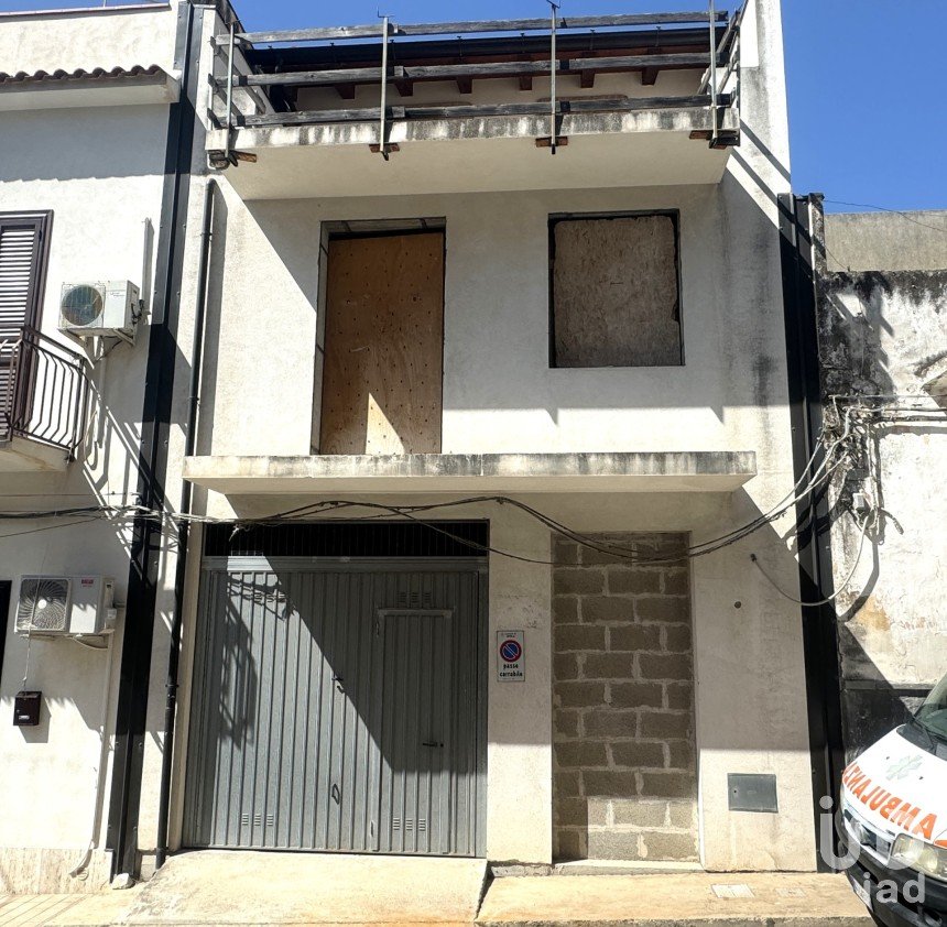 Casa indipendente 3 locali di 90 m² in Avola (96012)