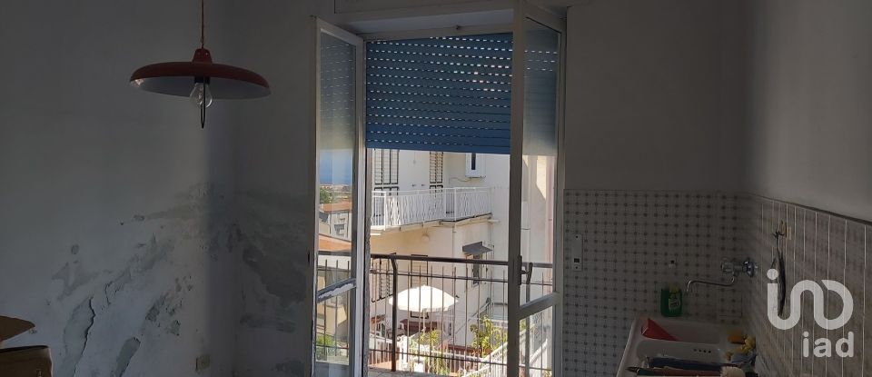 Town house 10 rooms of 230 m² in Amantea (87032)