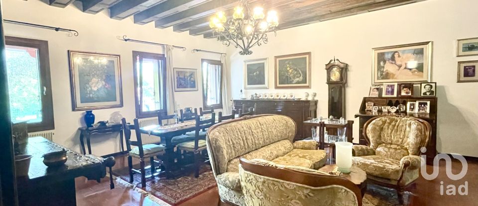 Casa indipendente 5 locali di 335 m² in San Donà di Piave (30027)