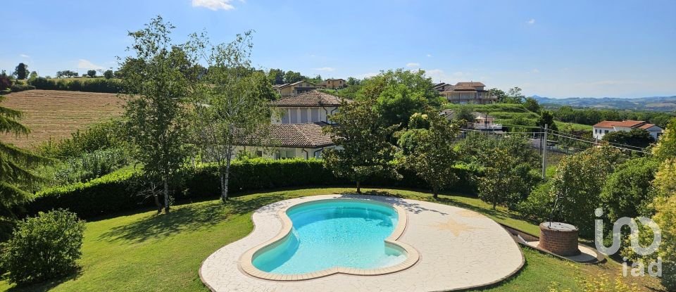 Villa 10 locali di 325 m² in Conzano (15030)