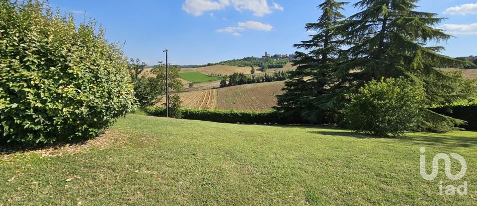 Farm 10 rooms of 325 m² in Conzano (15030)