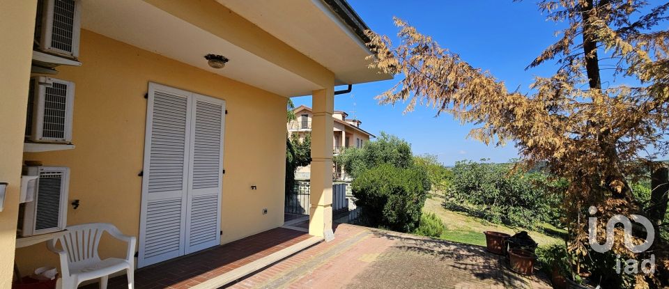 Villa 10 locali di 325 m² in Conzano (15030)