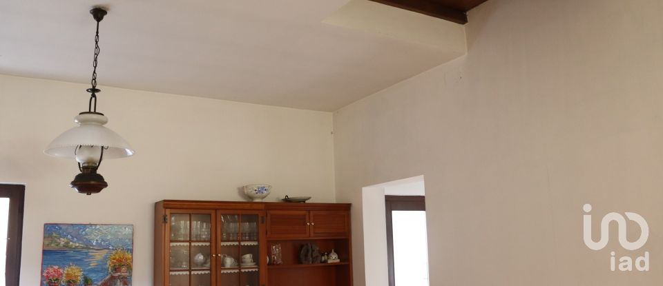 House 8 rooms of 200 m² in Varazze (17019)