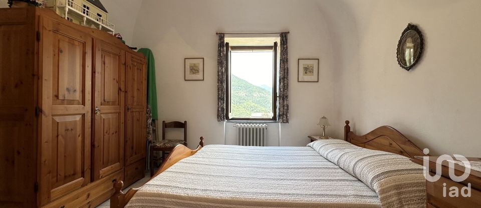 Three-room apartment of 65 m² in Castelbianco (17030)