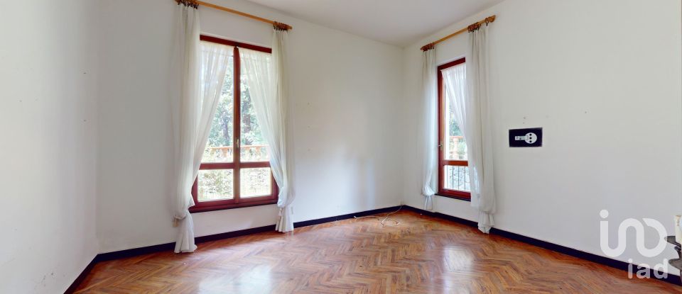 Appartamento 7 locali di 119 m² a Arenzano (16011)