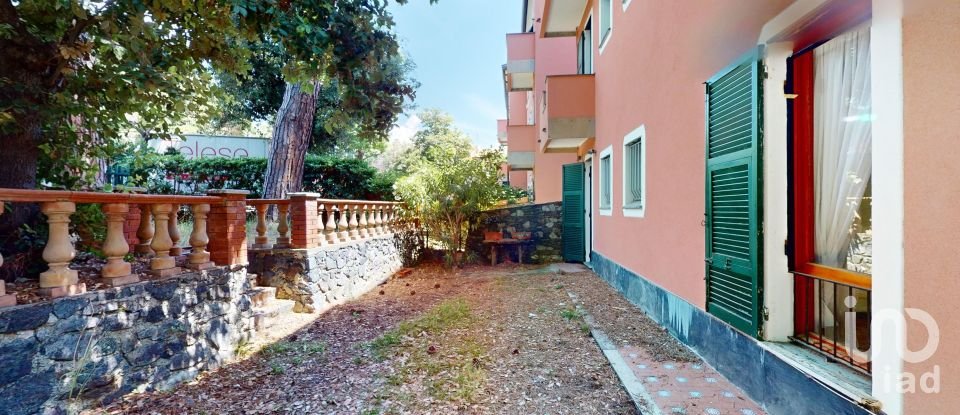 Appartamento 7 locali di 119 m² a Arenzano (16011)