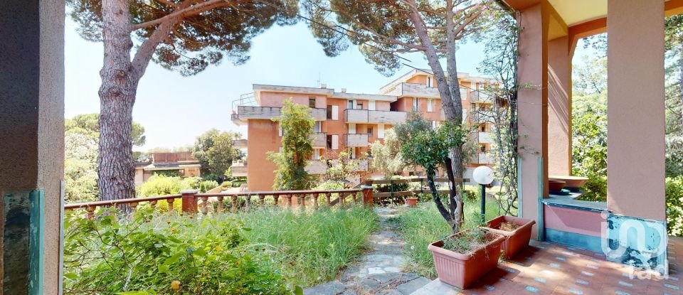 Appartamento 7 locali di 119 m² a Arenzano (16011)