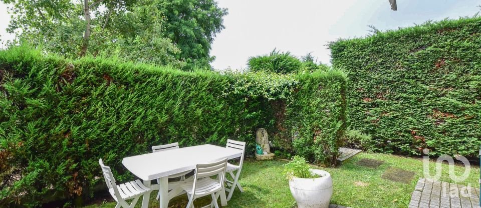 Three-room apartment of 83 m² in Arosio (22060)