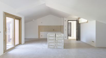 Loft 5 rooms of 179 m² in Potenza Picena (62018)