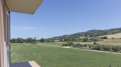 Loft 5 rooms of 179 m² in Potenza Picena (62018)