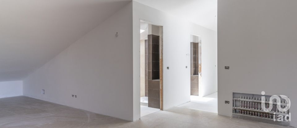 Attico / Mansarda / Loft 5 locali di 179 m² a Potenza Picena (62018)