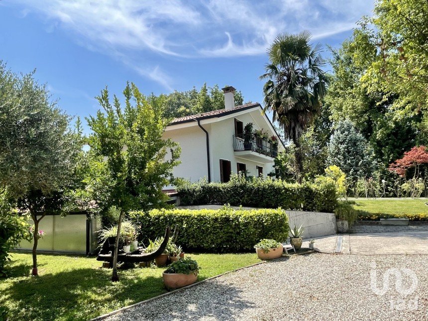 Casa indipendente 5 locali di 213 m² in Chiarano (31040)